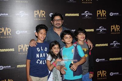 Arshad Warsi, Elli Avram among other Bolly Celebs at Special Screening of Hollywood Film 'Minions'