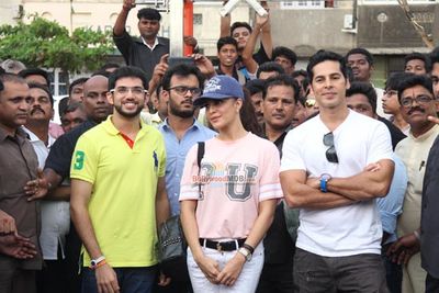 Dino Morea & Jacqueline Fernandez with Yuva Sena President Aditya Thackeray at the Launch of Dino's Fitness Open Gymnasium