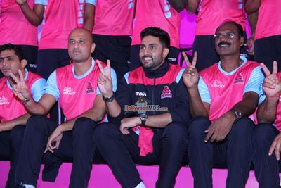Abhishek Bachchan with his team members at the Press Meet of Jaipur Pink Panthar