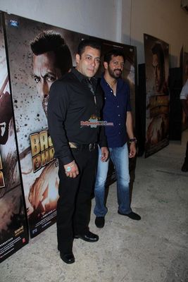 Salman Khan, Kabir Khan, Harshaali Malhotra at the Press Meet of 'Bajrangi Bhaijaan'