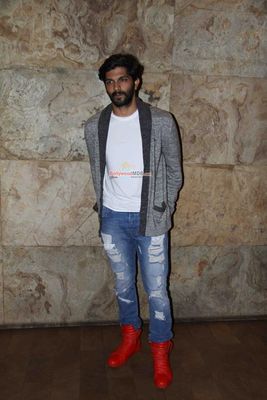 Richa Chadda, Aditi Rao Hydari, Dia Mirza, Daisy Shah among Bolly Celebs at film 'Masaan' Special Screening