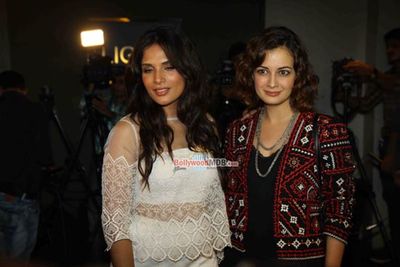 Richa Chadda, Aditi Rao Hydari, Dia Mirza, Daisy Shah among Bolly Celebs at film 'Masaan' Special Screening