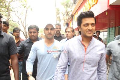Promotion of Film 'Bangistan' with Riteish Deshmukh & Pulkit Samrat