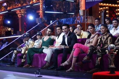 Riteish Deshmukh, Pulkit Samrat Promote Film 'Bangistan' on the Sets of Jhalak Reloaded