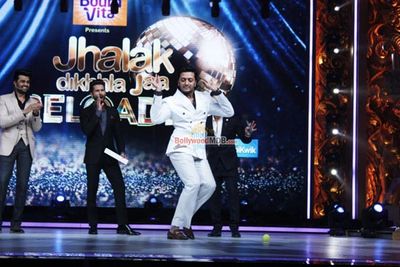 Riteish Deshmukh, Pulkit Samrat Promote Film 'Bangistan' on the Sets of Jhalak Reloaded