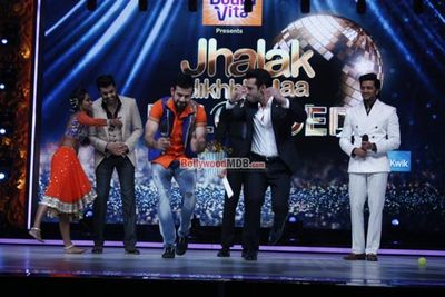Riteish Deshmukh, Pulkit Samrat Promote Film 'Bangistan' on the Sets of Jhalak Reloaded
