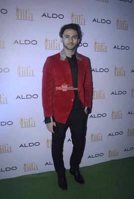 Tanisha Mukherjee, Bruna Abdullah, Elli Avram, Meenakshi Dixit, Lauren Gottlieb at Aldo - IIFA 2015 tie up promotional event