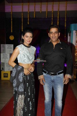 Dharmendra, Govinda, Geeta Basra, Govinda's daughter Tina Ahuja, Gippy Grewal at the Trailer of film 'Second Hand Husband'