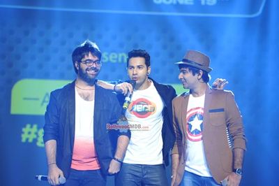 Varun Dhawan's 4D performance to promote film 'ABCD 2' in tie up with Pond's Men