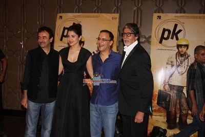Amitabh Bachchan, Aamir khan, Kangana Ranaut, Anushka Sharma, Deepika Padukone among other Bolly Celebs at the Success Party of Film 'PK'