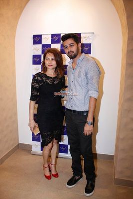 Malaika Arora Khan, Gautam Gulati, Divya Khosla Kumar at the Launch of Store Anj Kouture