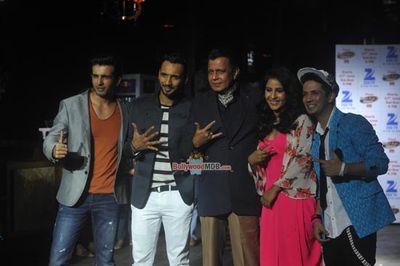 Mithun Chakraborty with Dance India Dance Season 5 Judges and Contestants
