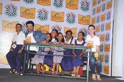 Anil Kapoor and Kalki Koechlin pledge their support towards a brighter India by spreading the Joy of Shiksha amongst the lesser privileged children of India
