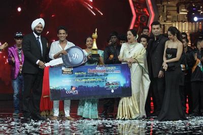 Malaika Arora Khan, Karan Johar, Kirron Kher, winner Manik Paul at 'India's Got Talent' Season 6 Grand Finale
