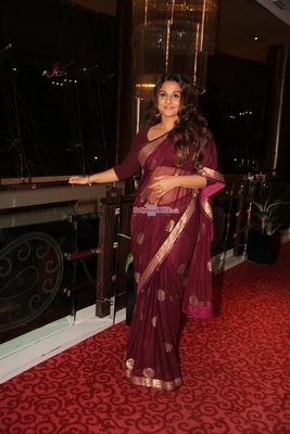 Meenakshi Sheshadri, Juhi Chawla, Vidya Balan, Asha Parekh at felicitation program by Navbharat Times for their contribution to Indian Cinema