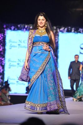 Aamir Khan & Sonakshi Sinha among Bolly Celebs walk the ramp at the 10th Annual Caring with Style Fashion Show