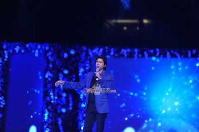 Aamir Khan & Sonakshi Sinha among Bolly Celebs walk the ramp at the 10th Annual Caring with Style Fashion Show