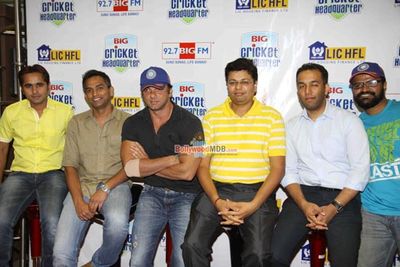 Sohail Khan poses with the winner of 'BIG'est Cricket Fan contest