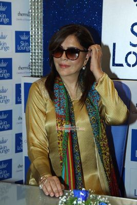 Zeenat Aman at the Launch of Dr. Simple Aher's new clinic, Skin Lounge