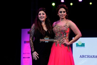 Huma Qureshi, Taapsee Pannu, Mannara Among Celebs Walk the Ramp at the Ramp for Champs event