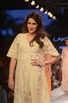 Sagarika Ghatge walks the Ramp displaying outfits by designer Yogesh Chaudhary, Pallavi Singhee and ILK at the Lakme Fashion Week Summer Resort 2015