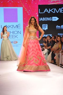 Ileana D'Cruz walks the ramp as showstopper for designer Anushree Reddy at the Lakme Fashion Week Summer/Resort 2015