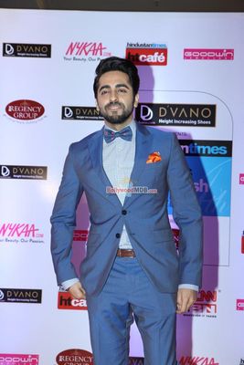 Aishwarya Rai, Deepika Padukone, Sonam Kapoor, Sonakshi Sinha among Bolly Celebs at the Hindustan Times Mumbai's Most Stylish 2015 Awards