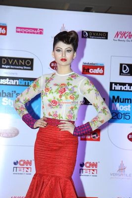 Aishwarya Rai, Deepika Padukone, Sonam Kapoor, Sonakshi Sinha among Bolly Celebs at the Hindustan Times Mumbai's Most Stylish 2015 Awards