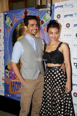 Radhika Apte, Gulshan Devaiah, Veera Saxena, Kalki Koechlin at film 'Hunterrr' Success Party