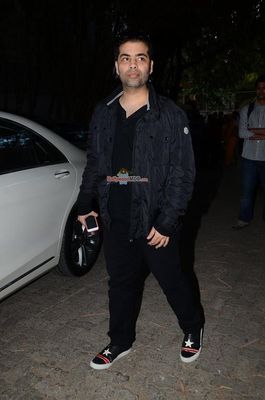 Anushka Sharma Celebrates Birthday with film 'Bombay Velvet' Screening in Mumbai