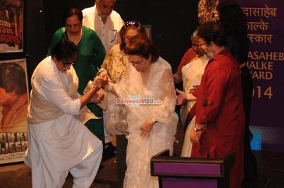 Ranbir Kapoor, Saif Ali Khan, Amitabh Bachchan, Hema Malini, Rekha, Rishi Kapoor among celebs at Presentation of 'Dadasaheb Phalke Award' to legendary veteran actor Shashi Kapoor