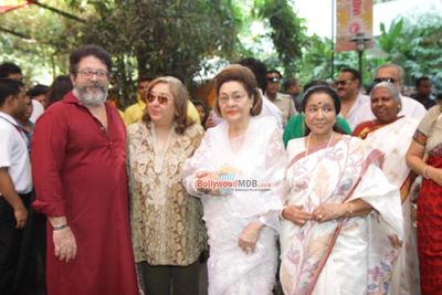 Ranbir Kapoor, Saif Ali Khan, Amitabh Bachchan, Hema Malini, Rekha, Rishi Kapoor among celebs at Presentation of 'Dadasaheb Phalke Award' to legendary veteran actor Shashi Kapoor