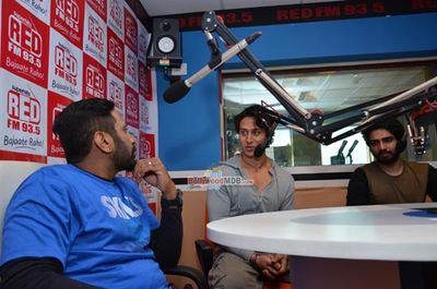 Tiger Shroff Promotes Music Video 'Zindagi Aa Raha Hu Main' at 93.5 Red FM Studios