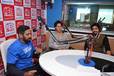 Tiger Shroff Promotes Music Video 'Zindagi Aa Raha Hu Main' at 93.5 Red FM Studios