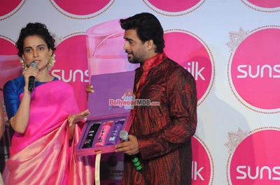 Kangana Ranaut and R. Madhavan with Performance by Nooran Sisters at film 'Tanu Weds Manu Returns' Sangeet Party