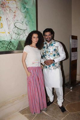 Kangana Ranaut and R. Madhavan Snapped at film 'Tanu Weds Manu Returns' Media Interviews in Mumbai