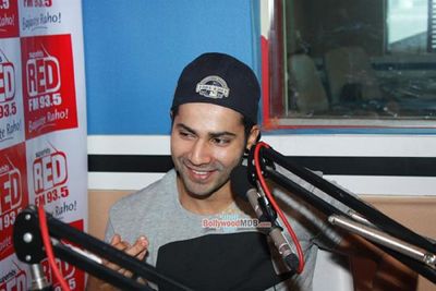 Varun Dhawan and Shraddha Kapoor Promote Film 'ABCD 2' at 93.5 RED FM Studios