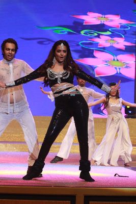 Minissha Lamba, Surveen Chawla, Gauhar Khan at Grand Finale of Indian Princess 2015