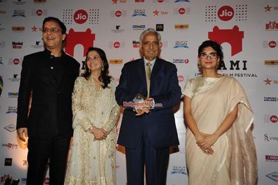 Top Bollywood Celebs at the Closing ceremony of Jio MAMI 17th Mumbai Film Festival