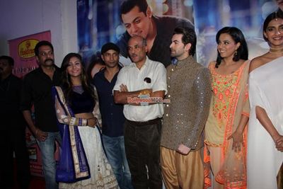 'Prem Ratan Dhan Payo' star cast at film's get together