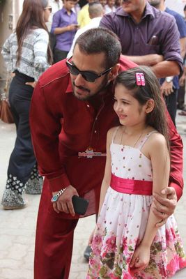 'Prem Ratan Dhan Payo' Star Cast at Media Interactions at Mehboob Studios in Mumbai