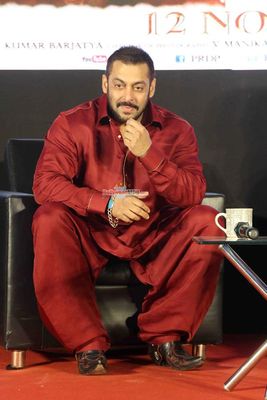 'Prem Ratan Dhan Payo' Star Cast at Media Interactions at Mehboob Studios in Mumbai