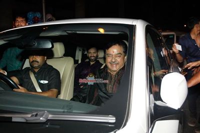 Top Bollywood Celebs at Amitabh Bachchan hosted Diwali 2015 Party