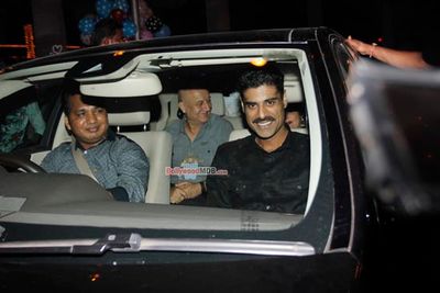Top Bollywood Celebs at Amitabh Bachchan hosted Diwali 2015 Party
