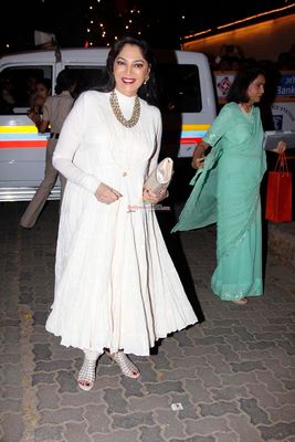 Top Bollywood Celebs at Amitabh Bachchan hosted Diwali 2015 Party