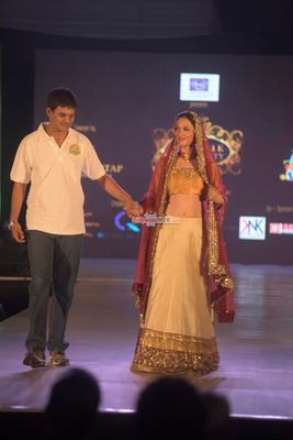Celebs walk the ramp at Manali Jagtap's Star Walk Fashion Show for NGO UMEED in association with P N Gadgil