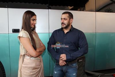 Salman Khan, Sonam Kapoor & Sooraj Barjatya at PRDP Press Conference