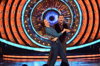 Deepika Padukone with Salman Khan at 'Tamasha' promotions at Bigg Boss 9 house
