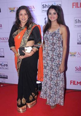 Varun Dhawan, Vidya Balan and Riteish Deshmukh along with Top Marathi Cinema Celebs at Ajeenkya DY Patil University Marathi Filmfare Awards 2014