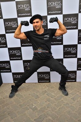 Varun Dhawan and Baichung Bhutia shoot Ponds Men ad